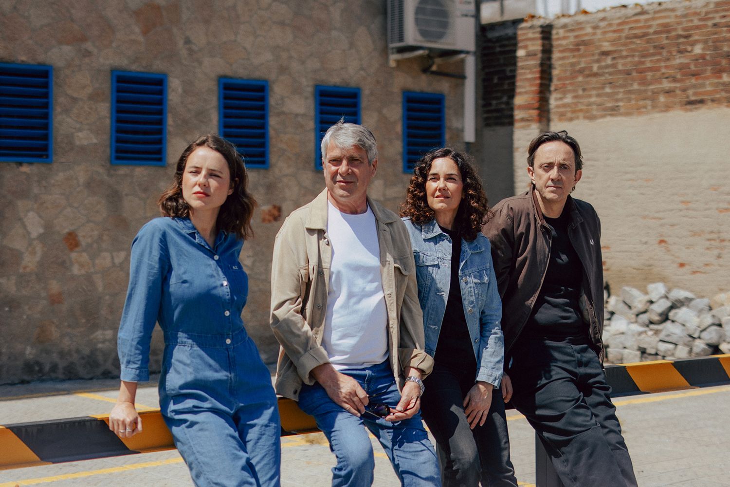 Ai! La misèria ens farà feliços